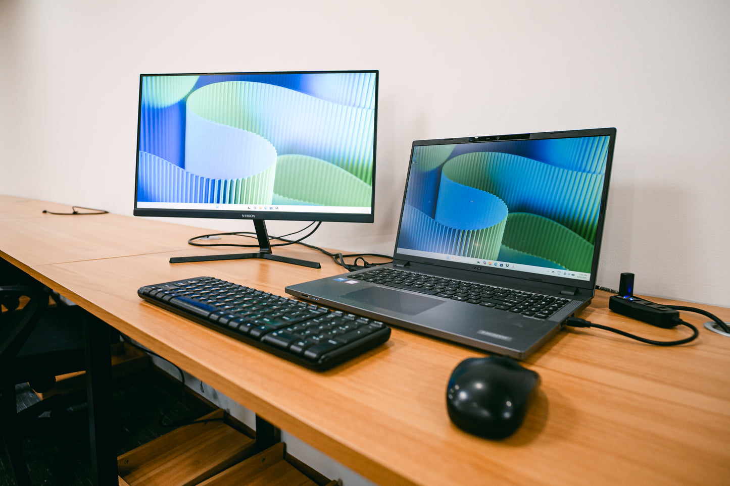 Secondhand Performance Laptop Bundle #7765775