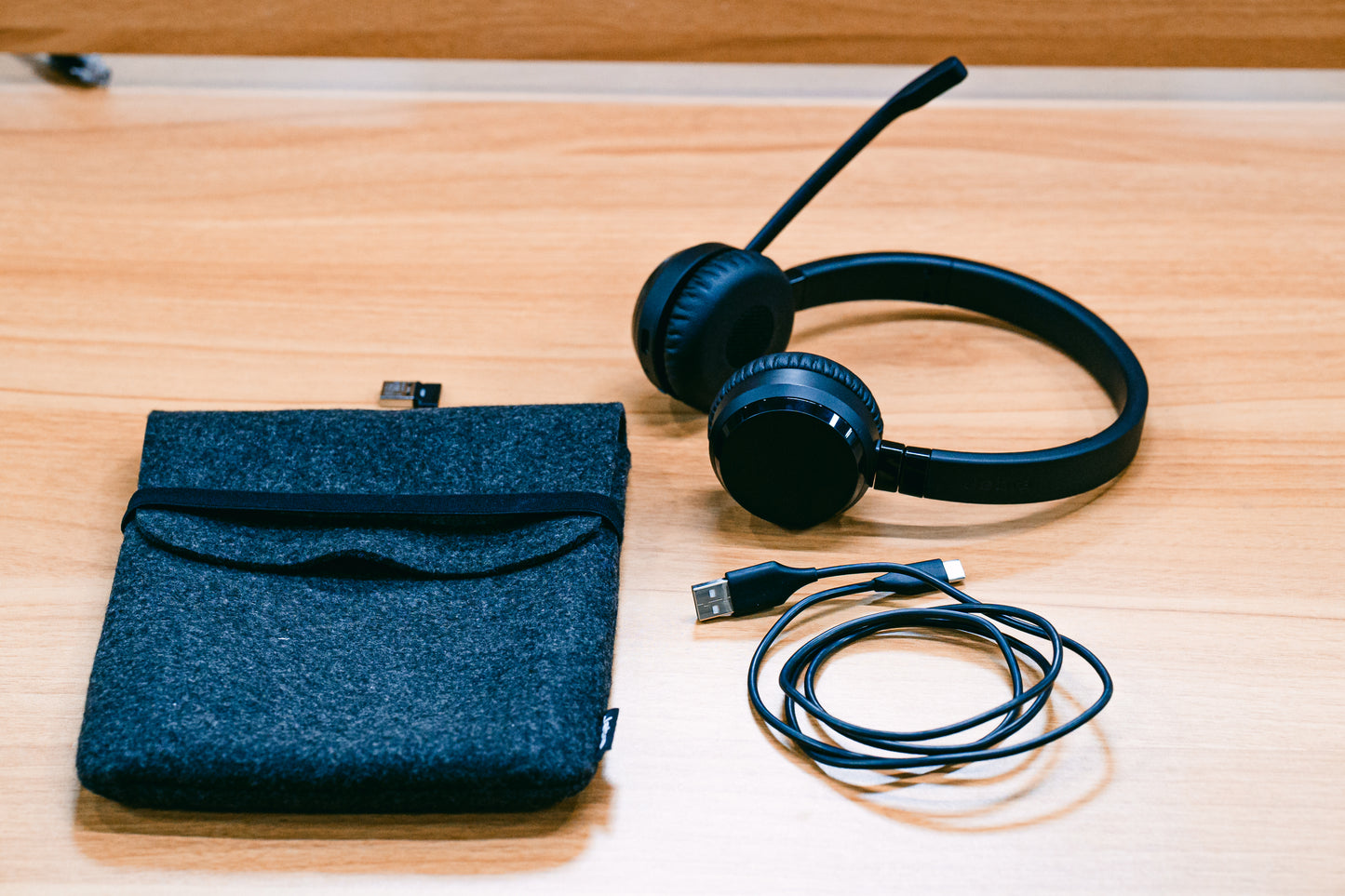 Wireless Noise Cancelling Headset - Jabra Evolve