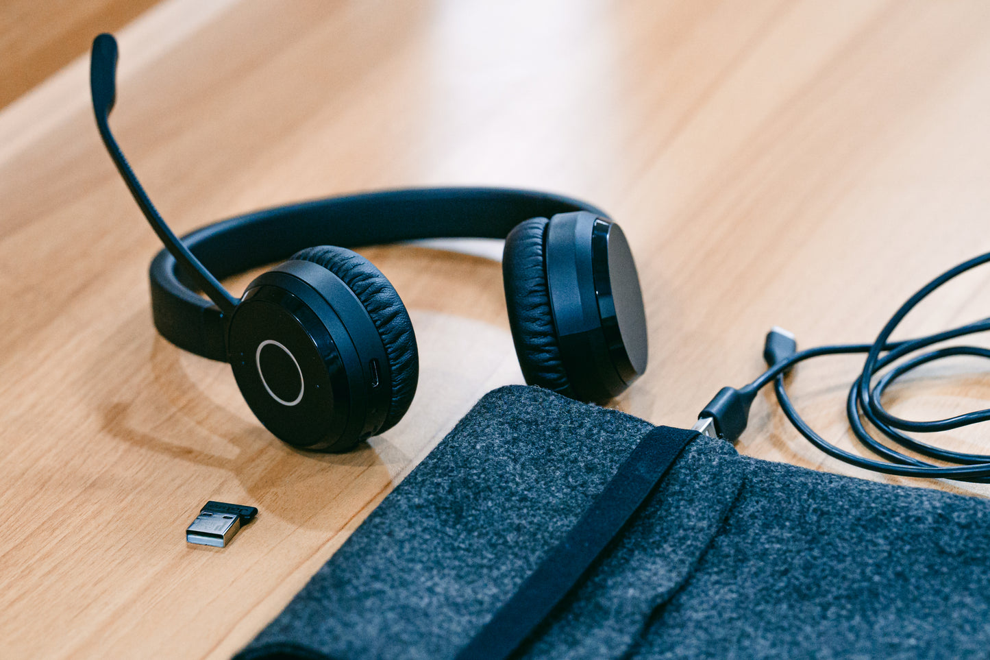 Wireless Noise Cancelling Headset - Jabra Evolve